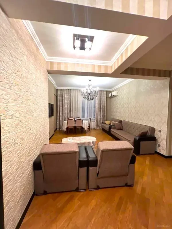 Satılır 3 otaqlı mənzil 100 m²
