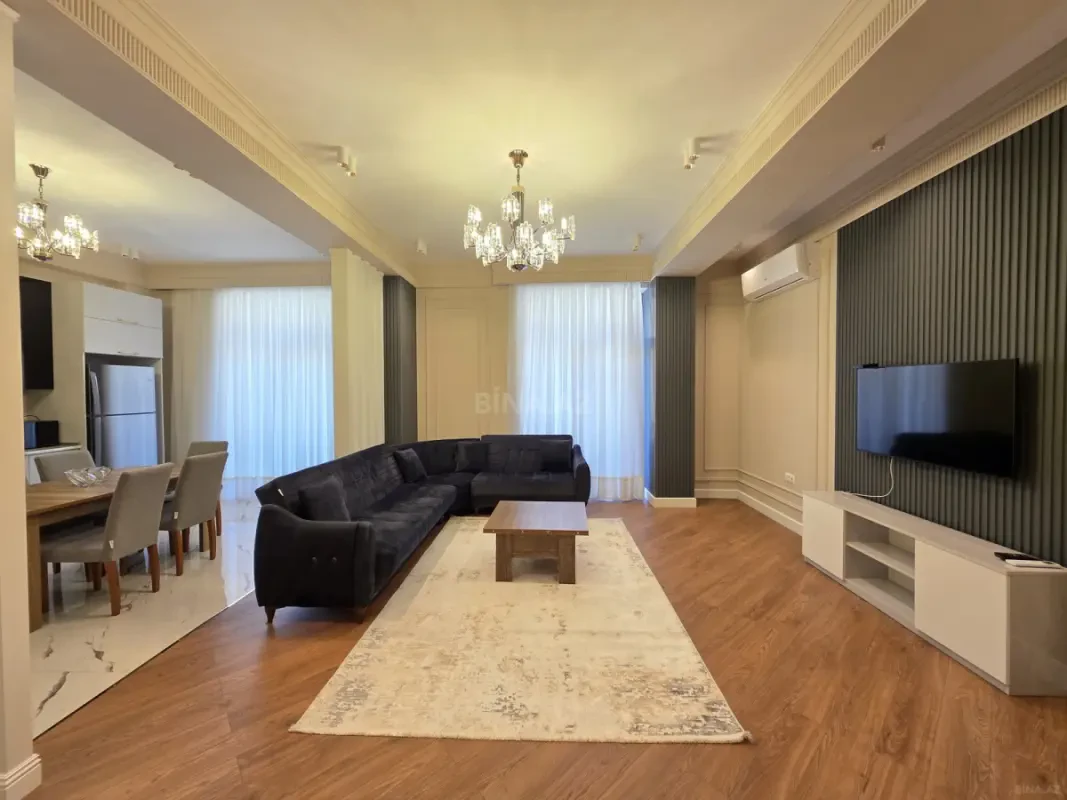 Kirayə verilir 3 otaqlı mənzil 140 m²