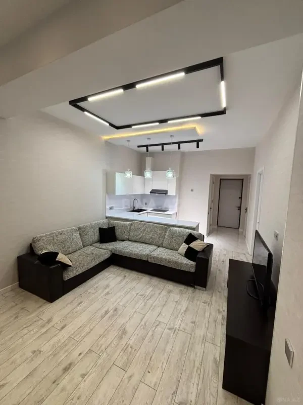 Kirayə verilir 2 otaqlı mənzil 50 m²