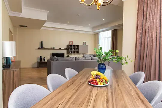 Satılır 4 otaqlı mənzil 194.2 m² — Bakı 4 otaq 194.20 m²