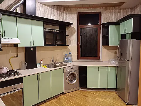 Kirayə verilir 2 otaqlı mənzil 70 m² — Bakı 2 otaq 70.00 m²