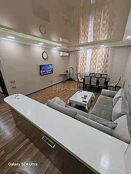 Kirayə verilir 3 otaqlı mənzil 95 m² — Bakı 3 otaq 95.00 m²