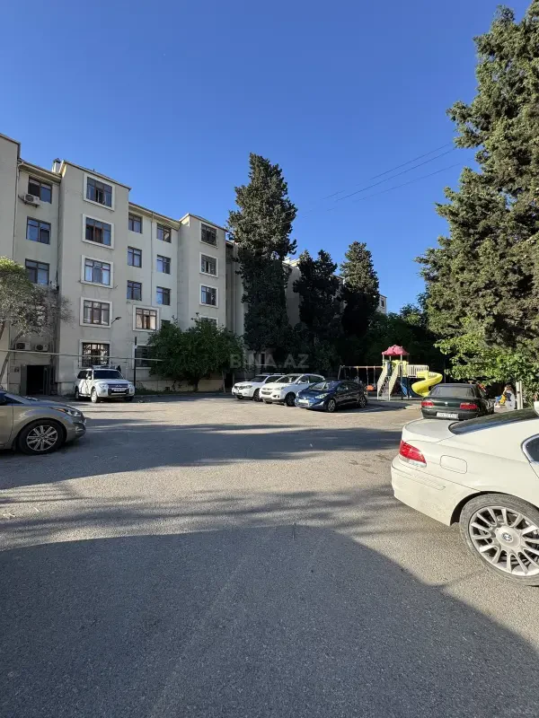 Kirayə verilir 2 otaqlı mənzil 50 m²