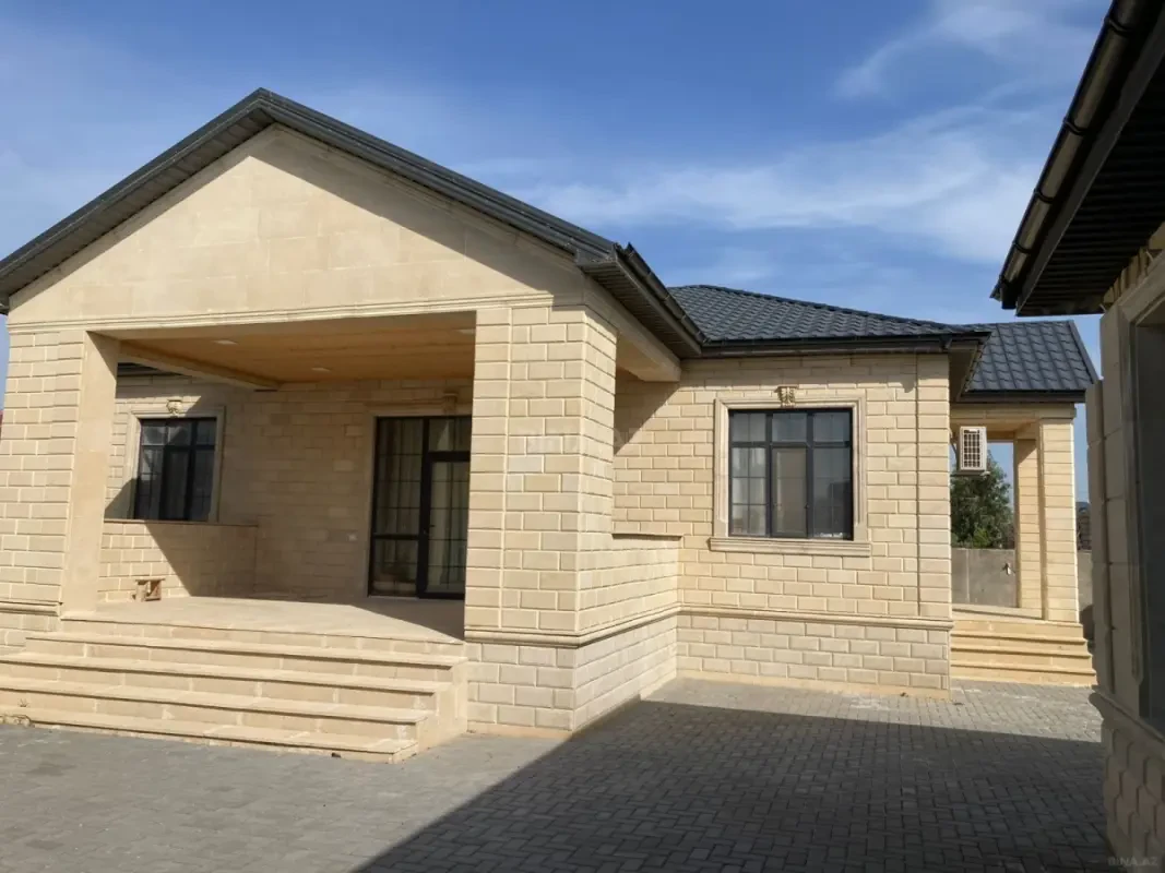Satılır 4 otaqlı həyət evi 150 m²