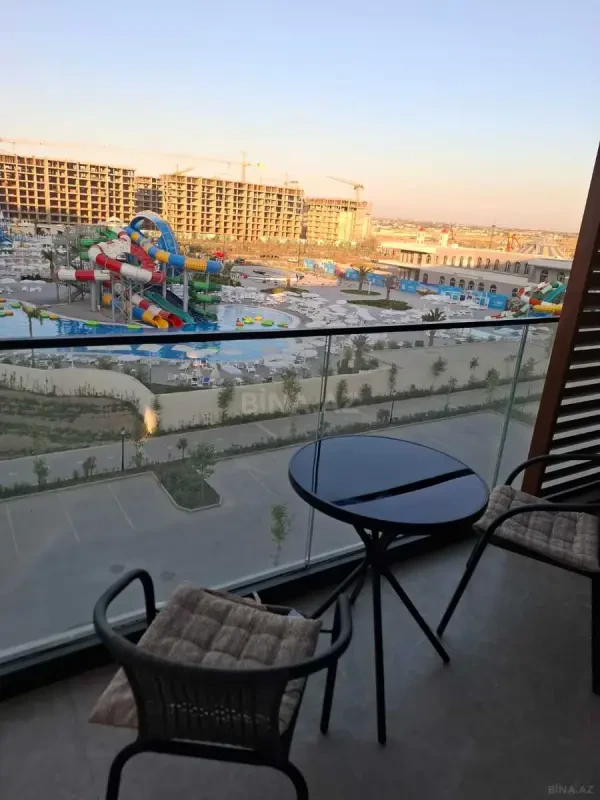 Kirayə verilir 2 otaqlı mənzil 98 m²