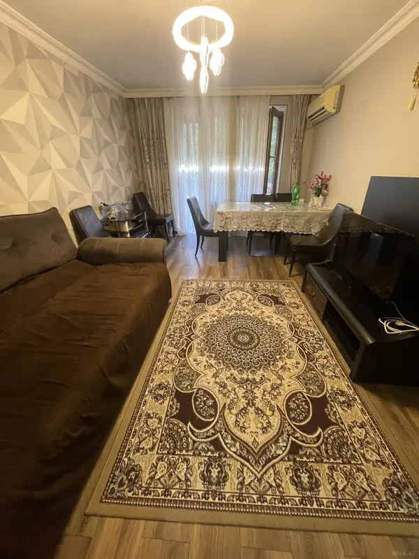 Kirayə verilir 2 otaqlı mənzil 50 m²