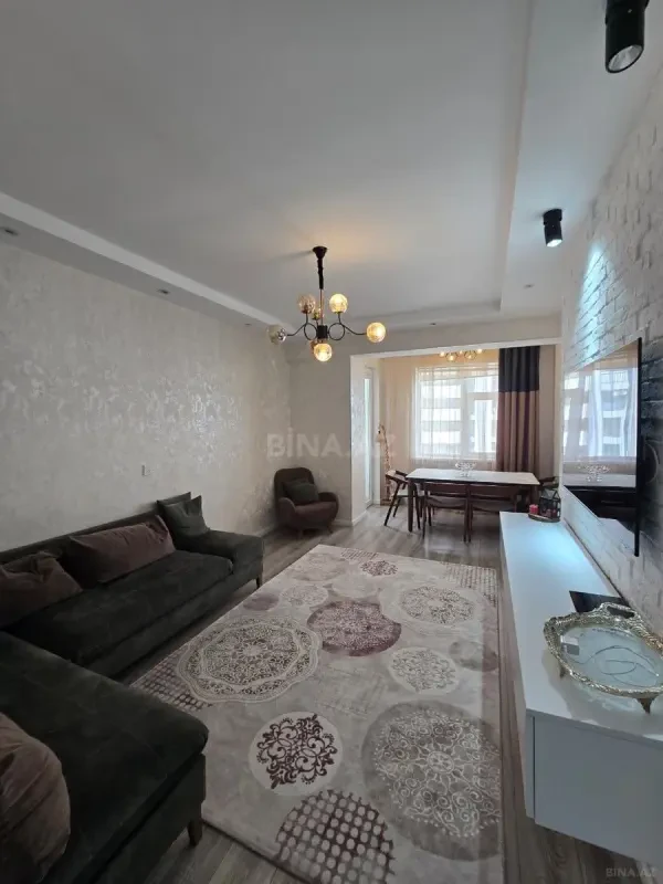 Satılır 4 otaqlı mənzil 120 m²