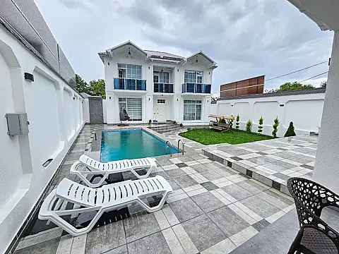 Kirayə verilir 5 otaqlı həyət evi 200 m² — Qəbələ 5 otaq 200.00 m²