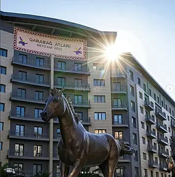 Satılır 4 otaqlı mənzil 194 m² — Bakı 4 otaq 194.00 m²