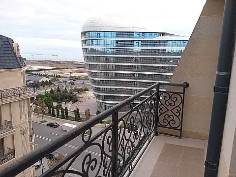 Kirayə verilir 3 otaqlı mənzil 140 m² — Bakı, Xətai 3 otaq 140.00 m²