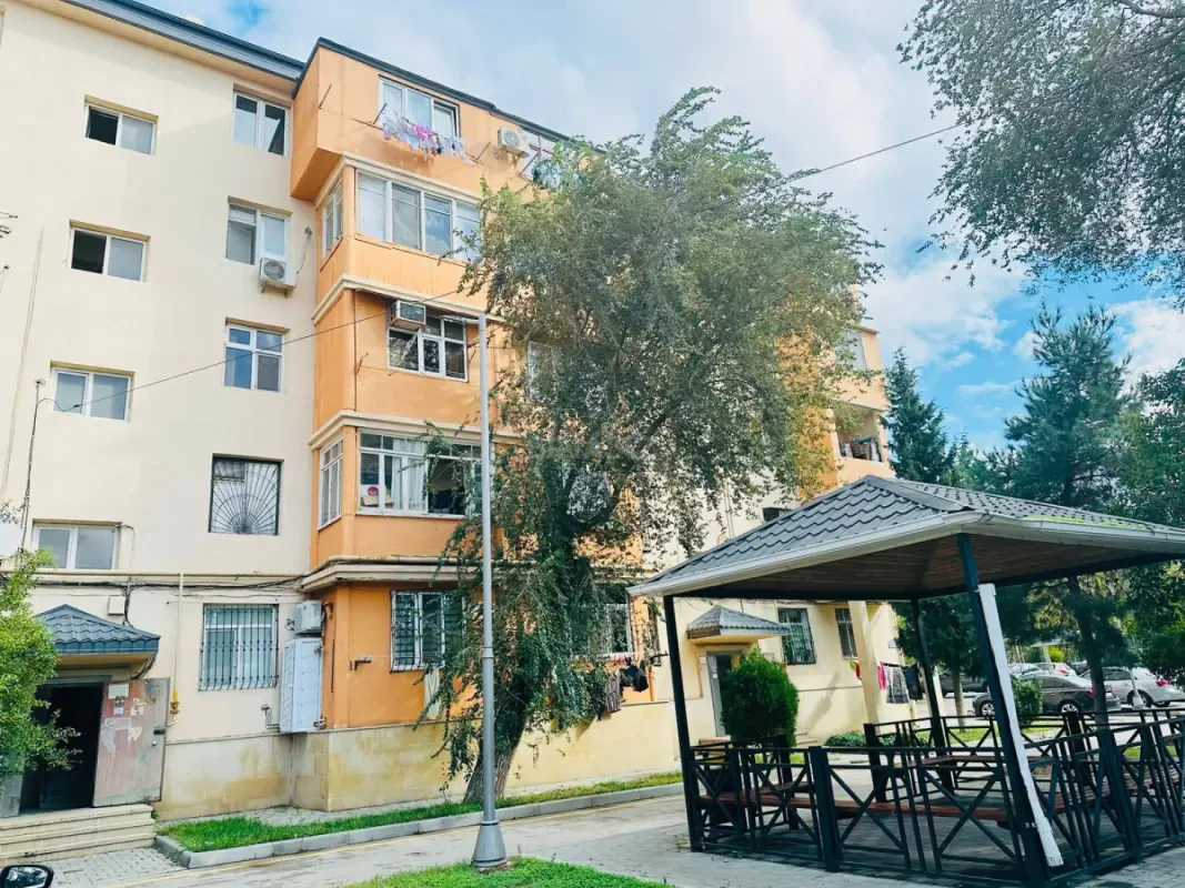 Satılır 3 otaqlı mənzil 68 m²