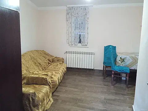 Kirayə verilir 1 otaqlı həyət evi 20 m² — Bakı, M.Ə.Rəsulzadə qəs. 1 otaq 20.00 m²