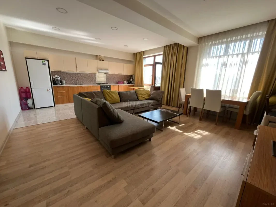 Satılır 2 otaqlı mənzil 105 m²