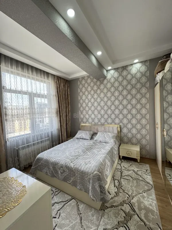 Satılır 2 otaqlı mənzil 65 m²