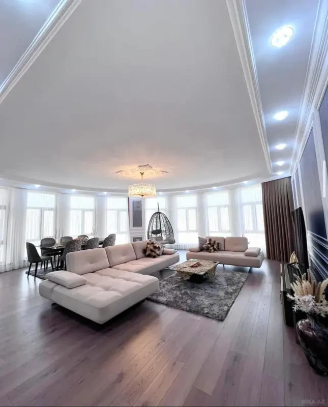 Kirayə verilir 3 otaqlı mənzil 140 m²