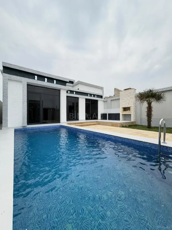 Satılır 4 otaqlı həyət evi 155 m²