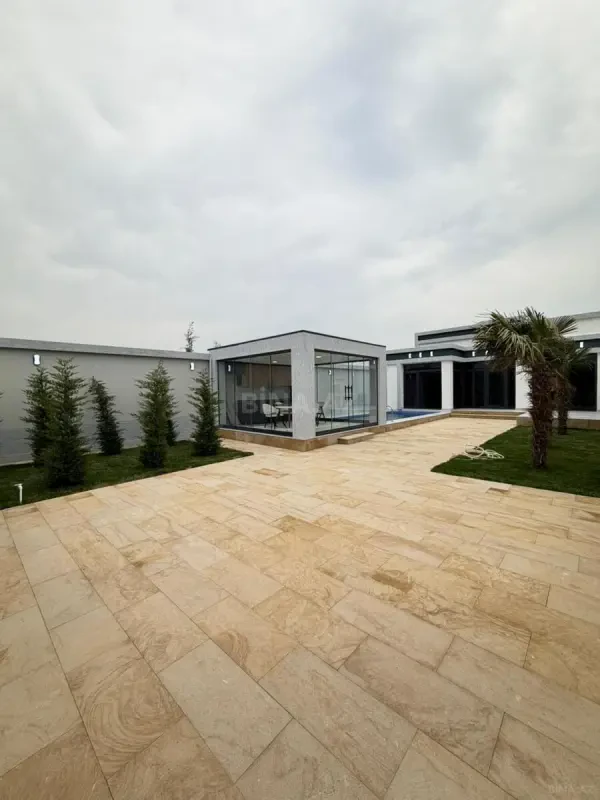 Satılır 4 otaqlı həyət evi 155 m²