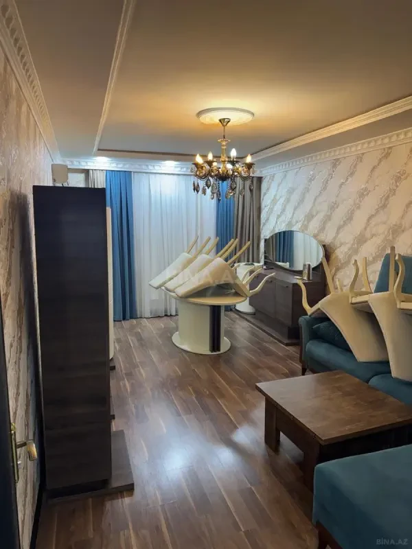 Kirayə verilir 2 otaqlı mənzil 82 m²