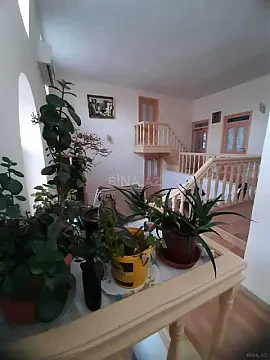 Satılır 7 otaqlı həyət evi 300 m² — Bakı, Novxanı 7 otaq 300.00 m²