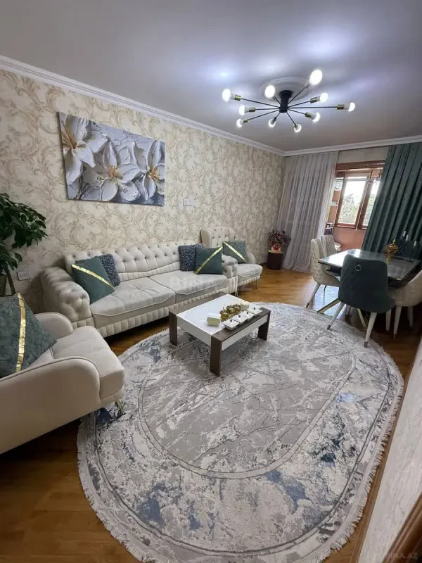 Satılır 4 otaqlı mənzil 75 m²