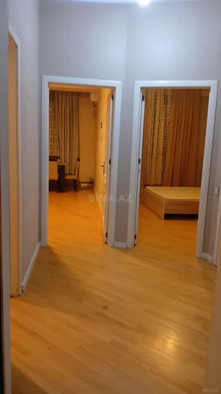 Kirayə verilir 2 otaqlı mənzil 60 m²