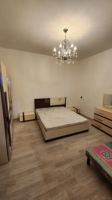Kirayə verilir 2 otaqlı mənzil 60 m²