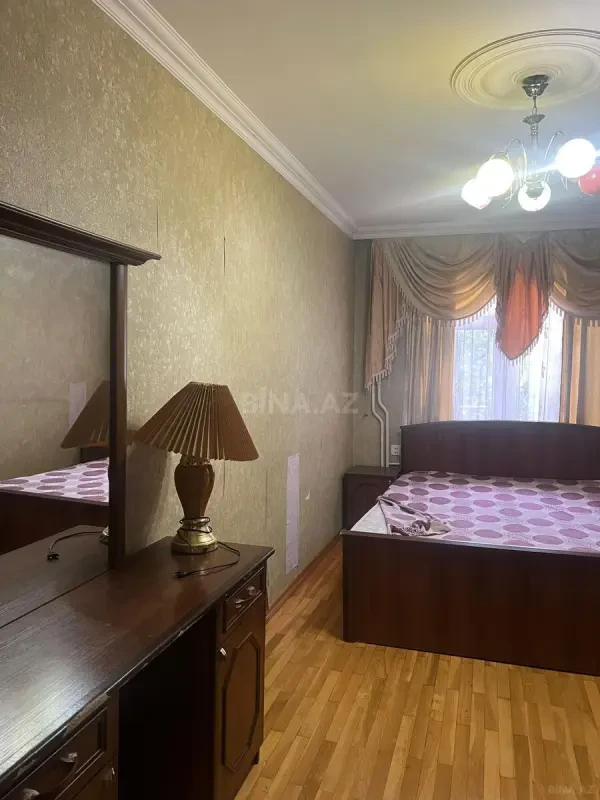 Kirayə verilir 3 otaqlı mənzil 100 m²