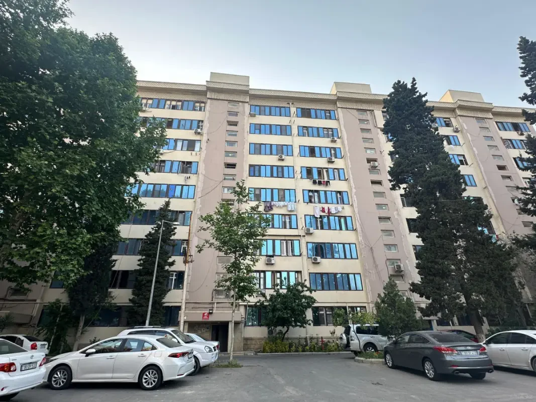 Kirayə verilir 2 otaqlı mənzil 65 m²