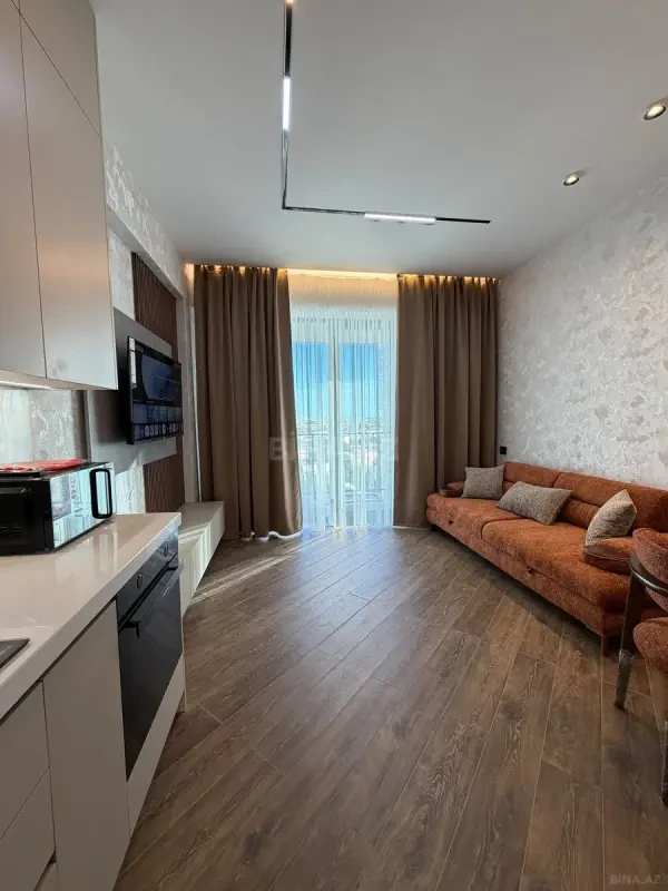 Kirayə verilir 2 otaqlı mənzil 84 m²