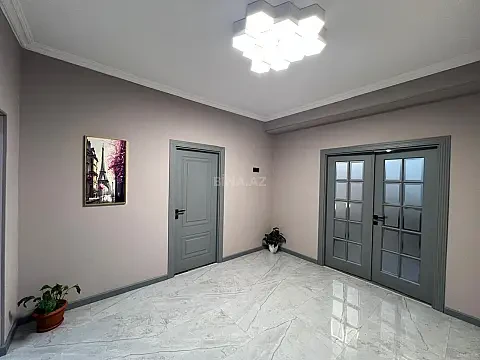 Satılır 3 otaqlı mənzil 140 m² — Bakı, İnşaatçılar 3 otaq 140.00 m²