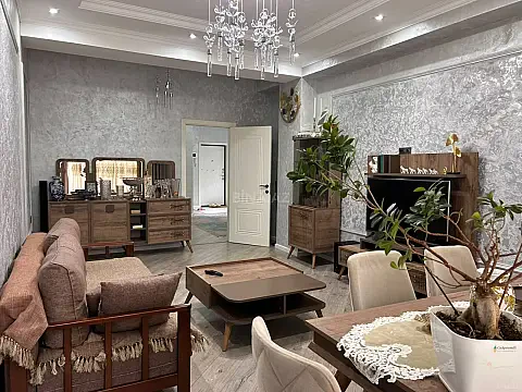 Satılır 4 otaqlı mənzil 145 m² — Bakı, Həzi Aslanov qəs. 4 otaq 145.00 m²