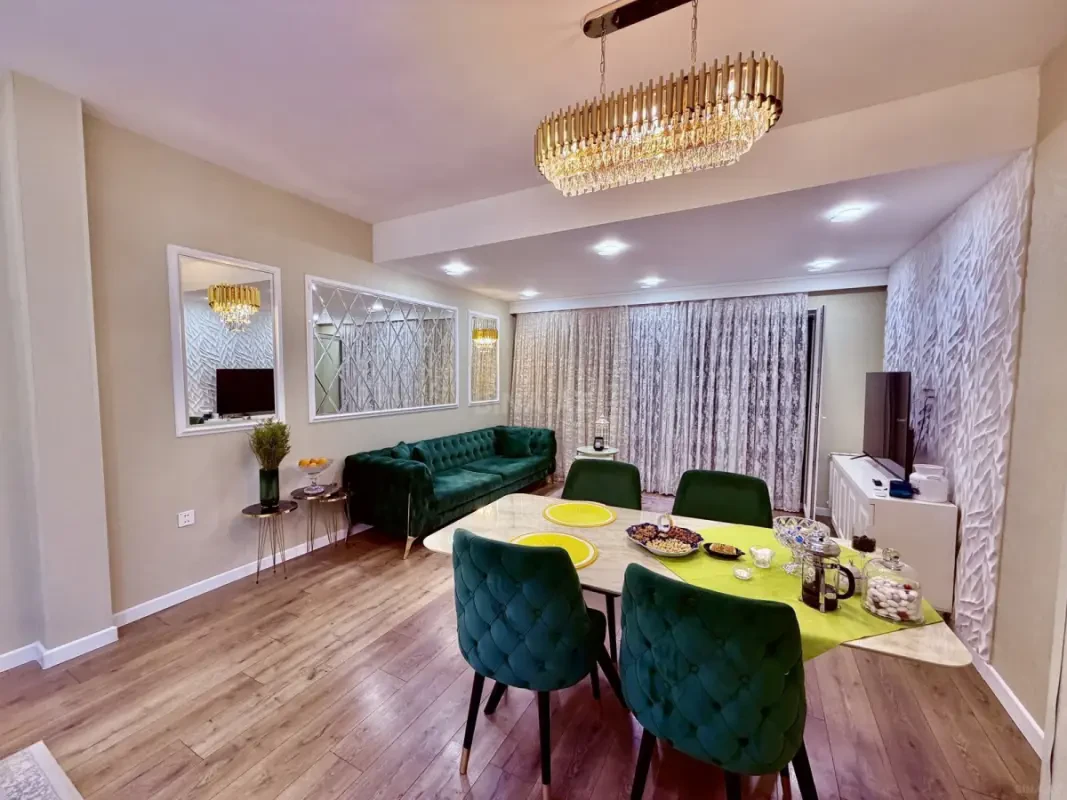 Satılır 3 otaqlı mənzil 110 m²