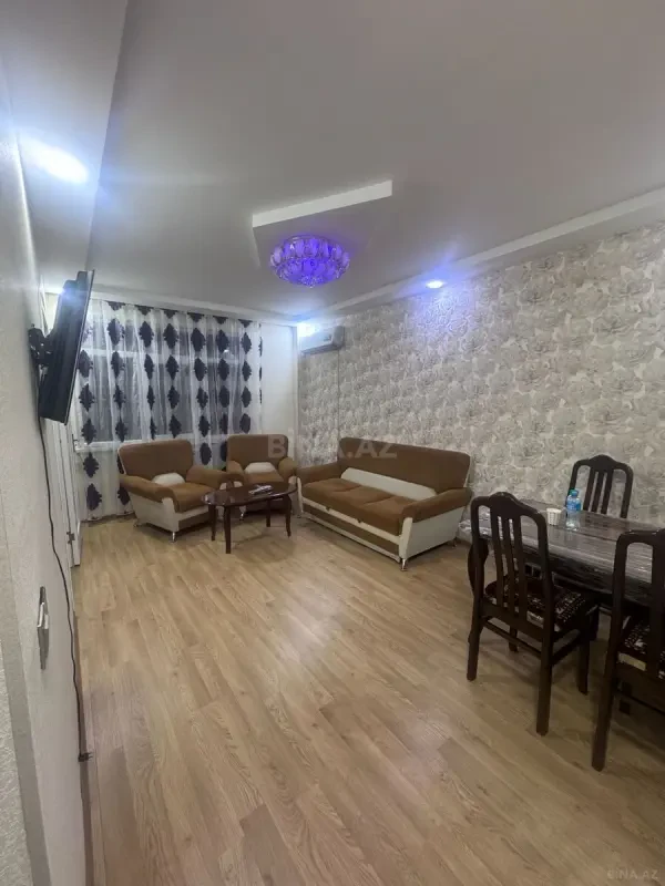 Kirayə verilir 2 otaqlı mənzil 43 m²