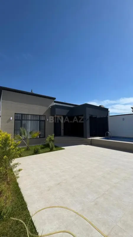 Satılır 4 otaqlı həyət evi 140 m²