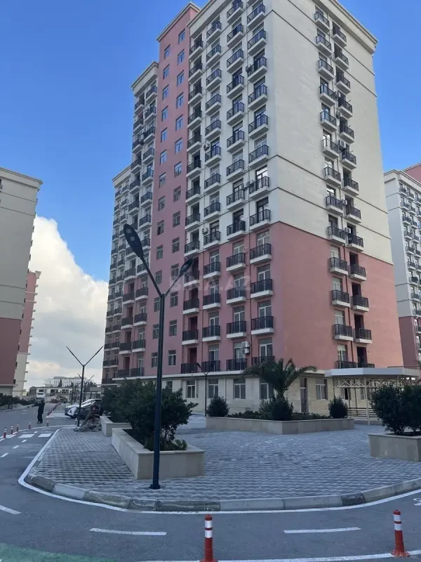 Satılır 2 otaqlı mənzil 65 m²
