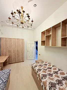 Kirayə verilir 4 otaqlı həyət evi 210 m² — Bakı, Novxanı 4 otaq 210.00 m²