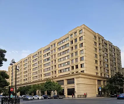 Satılır 3 otaqlı mənzil 100 m² — Bakı 3 otaq 100.00 m²