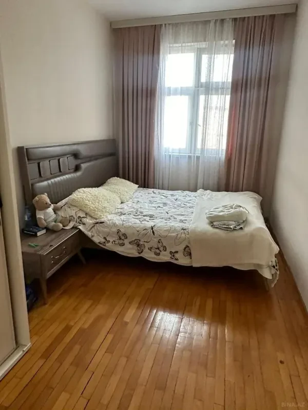 Kirayə verilir 2 otaqlı mənzil 56 m²