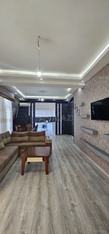 Kirayə verilir 3 otaqlı mənzil 120 m²