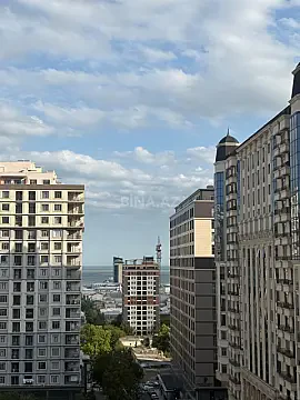 Satılır 4 otaqlı mənzil 236 m² — Bakı 4 otaq 236.00 m²