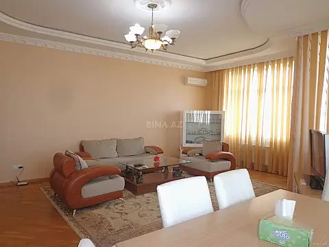Satılır 4 otaqlı mənzil 190 m² — Bakı 4 otaq 190.00 m²