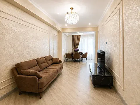 Kirayə verilir 2 otaqlı mənzil 80 m² — Bakı 2 otaq 80.00 m²