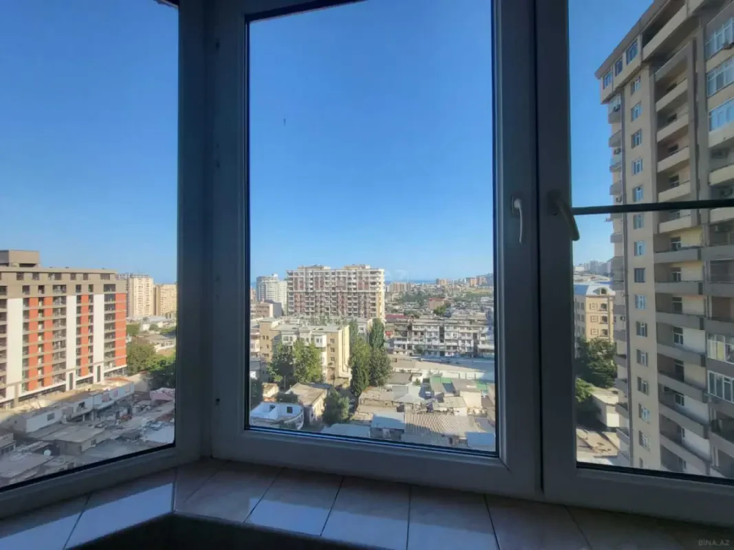 Kirayə verilir 3 otaqlı mənzil 140 m²