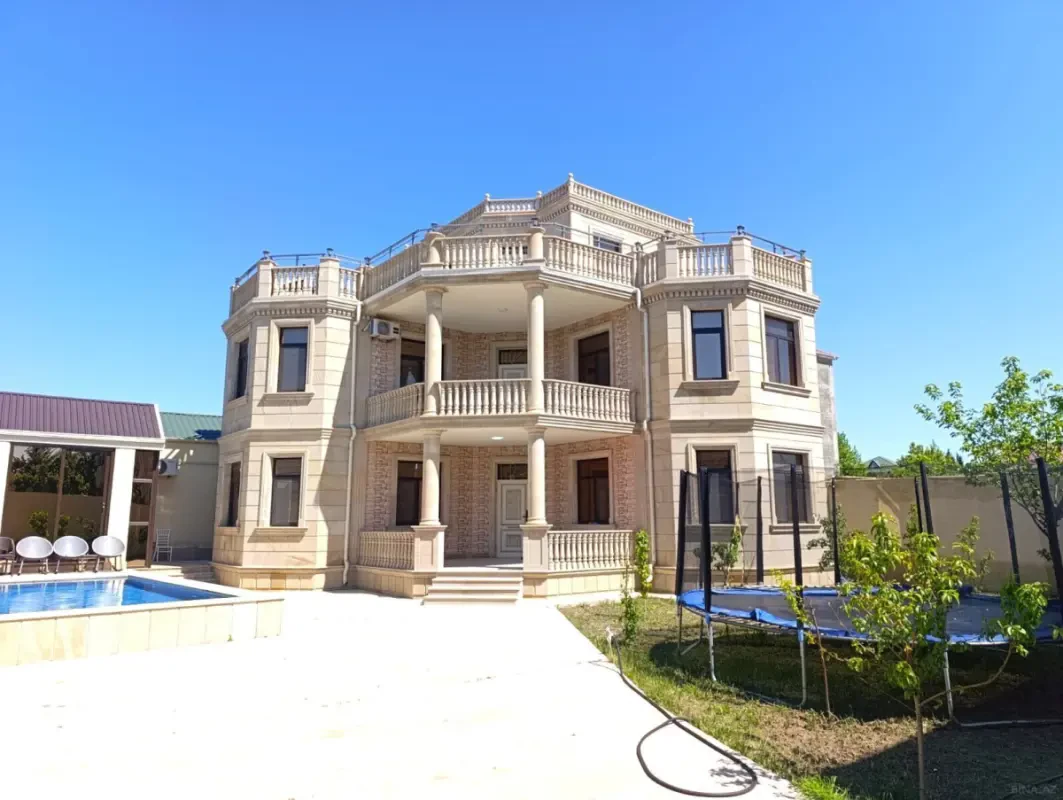 Satılır 7 otaqlı həyət evi 185.2 m²