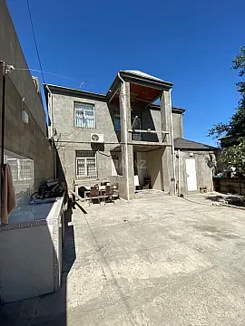 Satılır 4 otaqlı həyət evi 200 m² — Bakı 4 otaq 200.00 m²