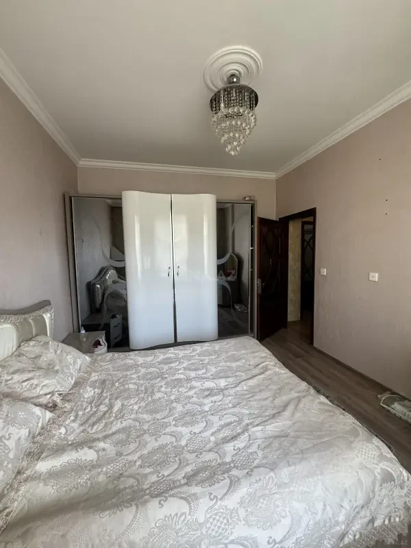 Satılır 2 otaqlı mənzil 50 m²