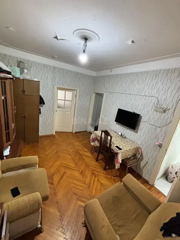 Kirayə verilir 2 otaqlı mənzil 60 m²