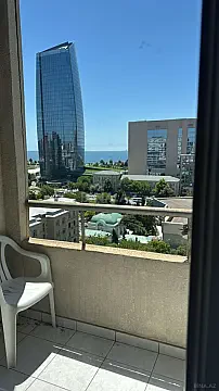 Kirayə verilir 4 otaqlı mənzil 200 m² — Bakı 4 otaq 200.00 m²