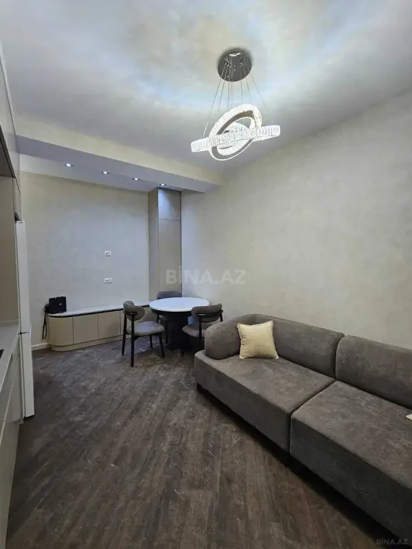 Kirayə verilir 2 otaqlı mənzil 50 m²