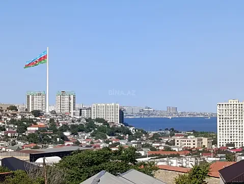 Satılır 7 otaqlı həyət evi 215 m² — Bakı 7 otaq 215.00 m²